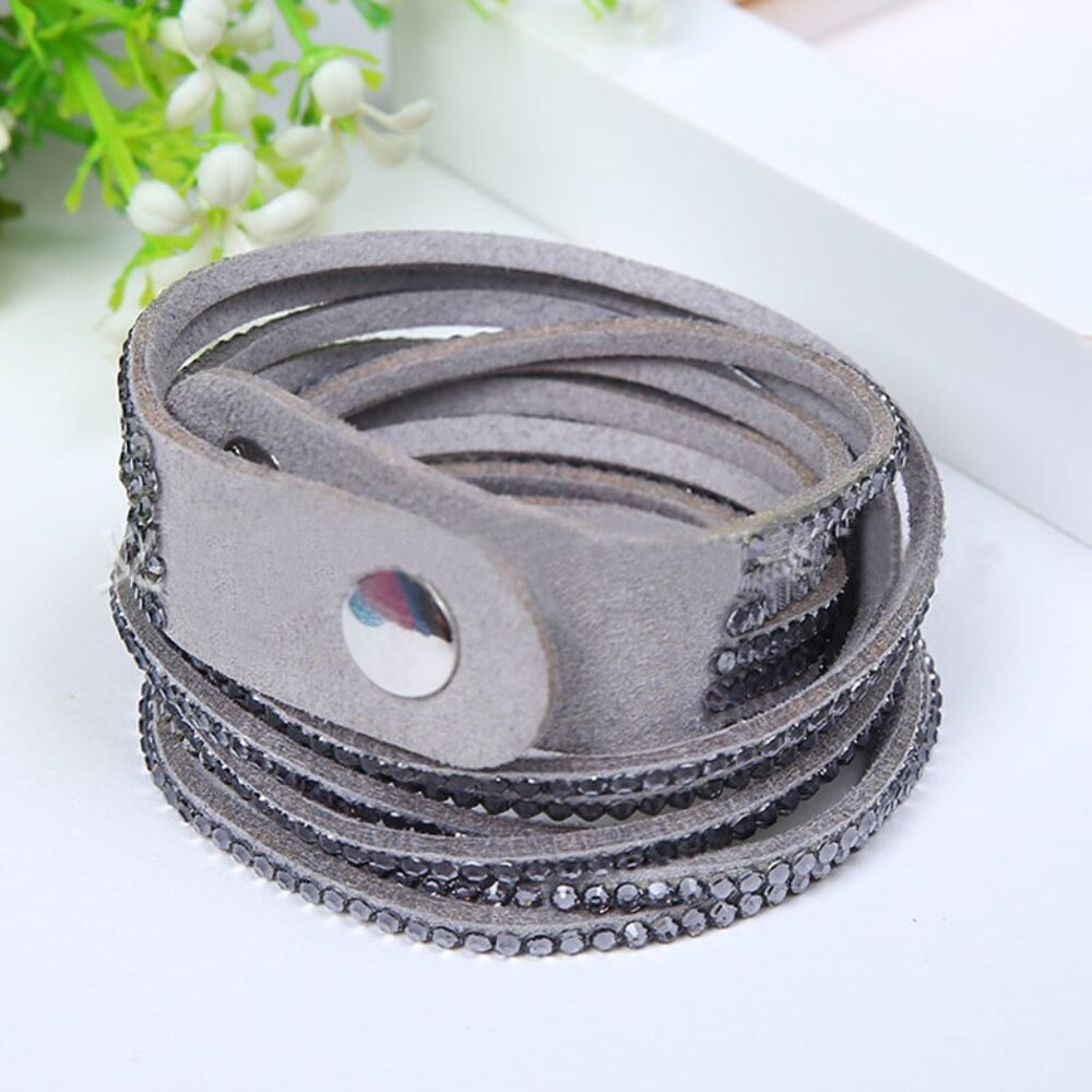 Suede bracelet with rhinestones